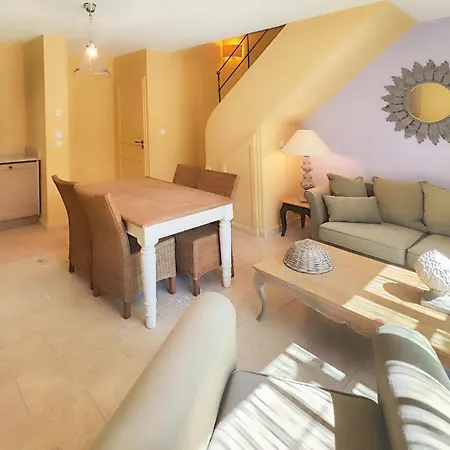 Pet Friendly In Laurent De La Ca Casa vacanze *